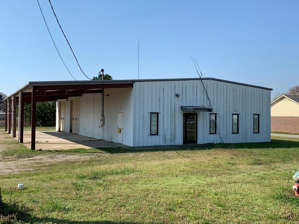 906 Ef Hale Jr Dr- Senatobia - Photo 1