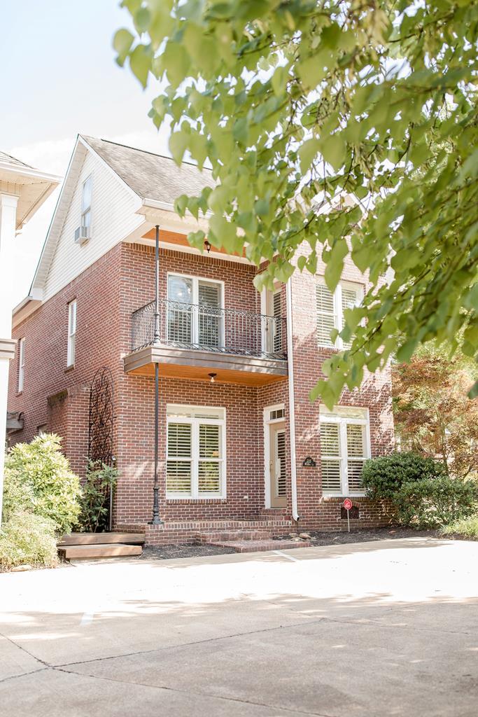 715 Mogridge Lane - Photo 1