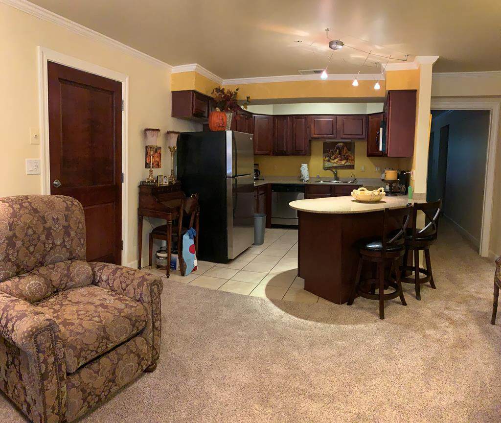 137/138 Turnberry - Photo 1