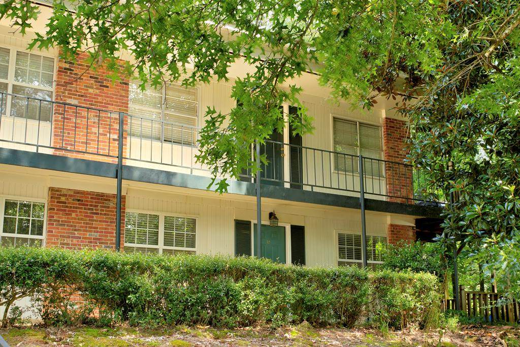 2216, 12 Church Street - Photo 1