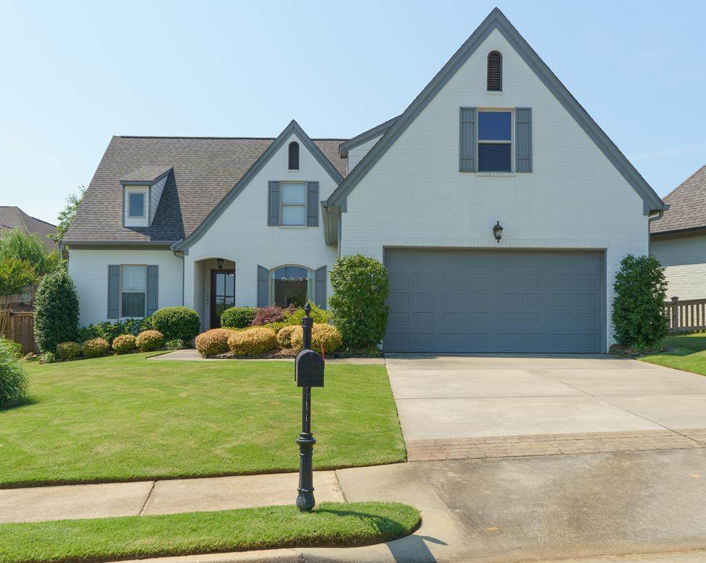 240 Olde Castle Loop - Photo 1