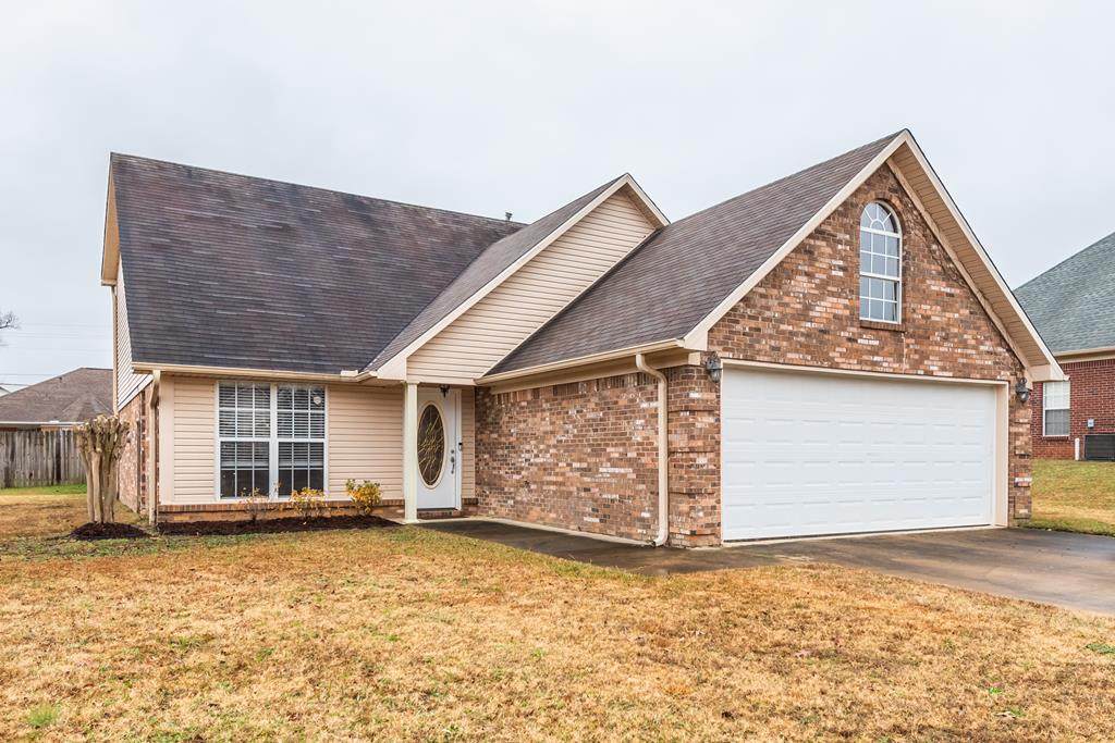 136 Garden Terrace - Photo 1