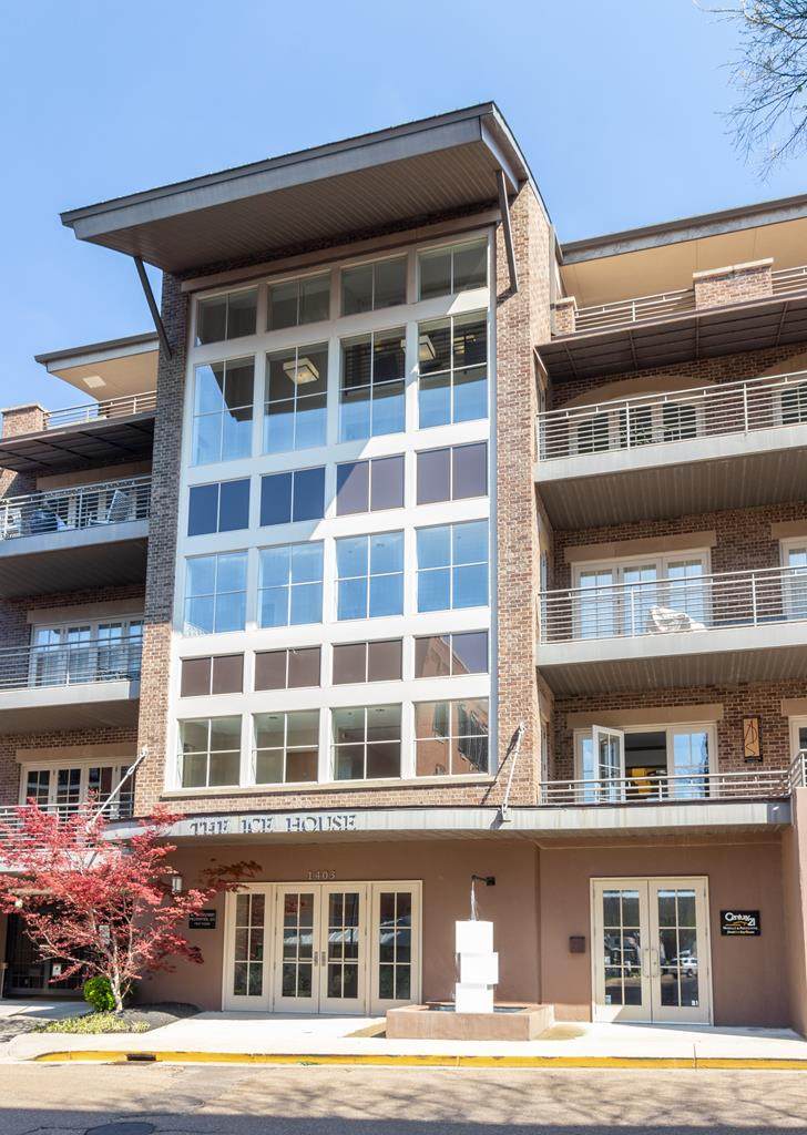 1403 Van Buren, #201 - Photo 1