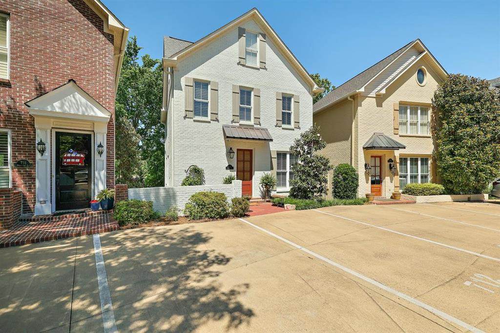 712 Mogridge - Photo 1