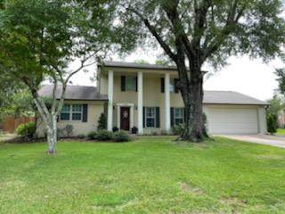 400 Ridgewood Manor - Photo 1