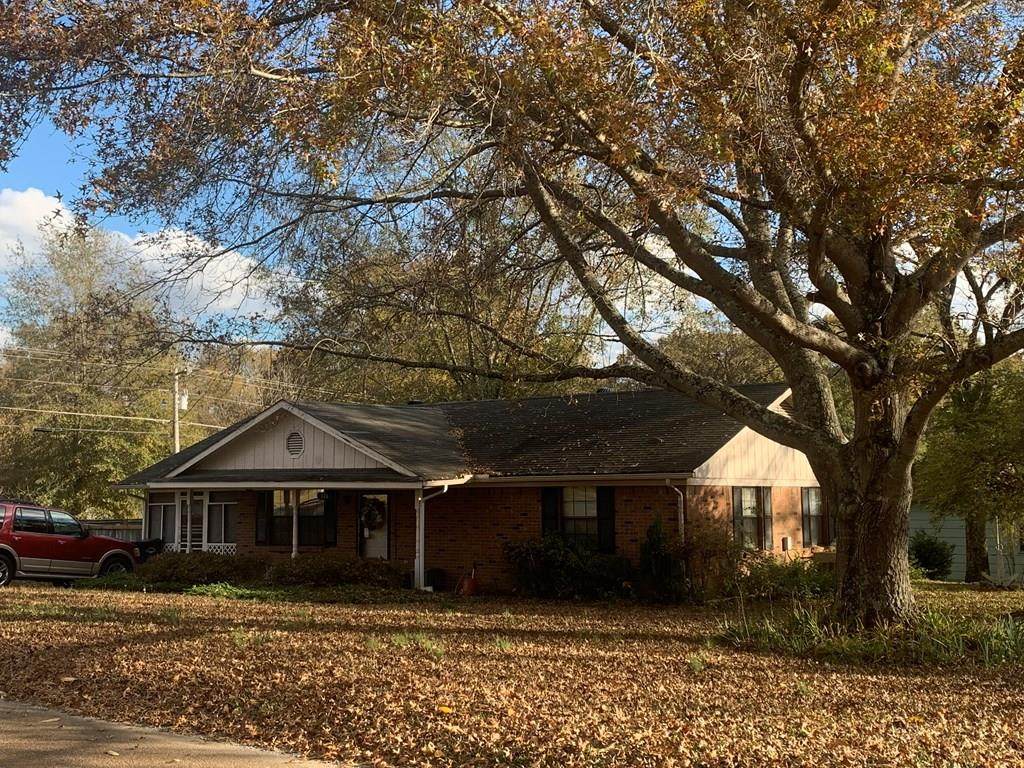 178 Askew - Photo 1
