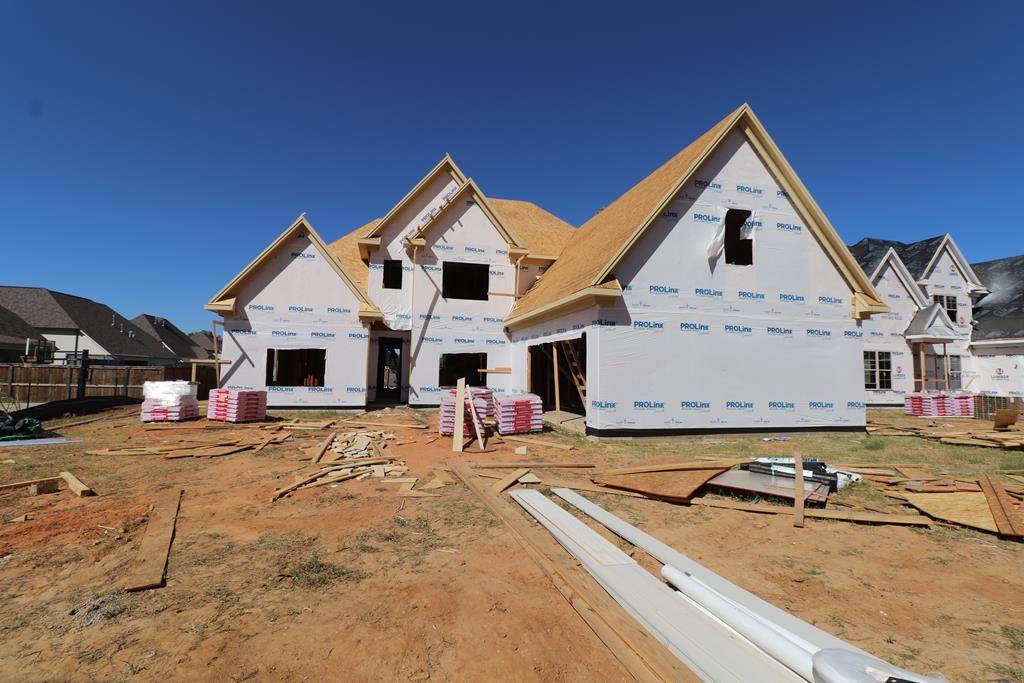 664 Centerpointe Cove - Photo 1
