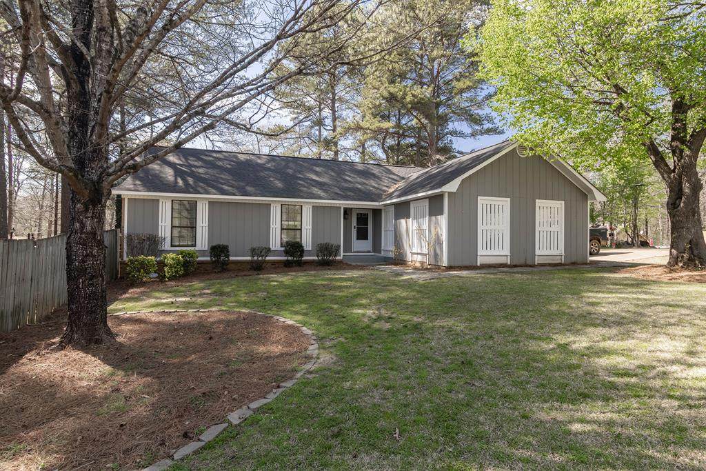 607 Happy Lane - Photo 1
