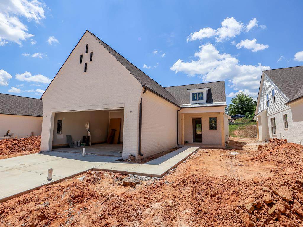 435 South Grove Drive - Photo 1