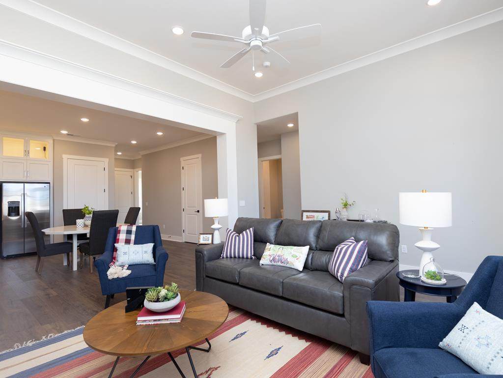 321 Cottage View - Photo 1