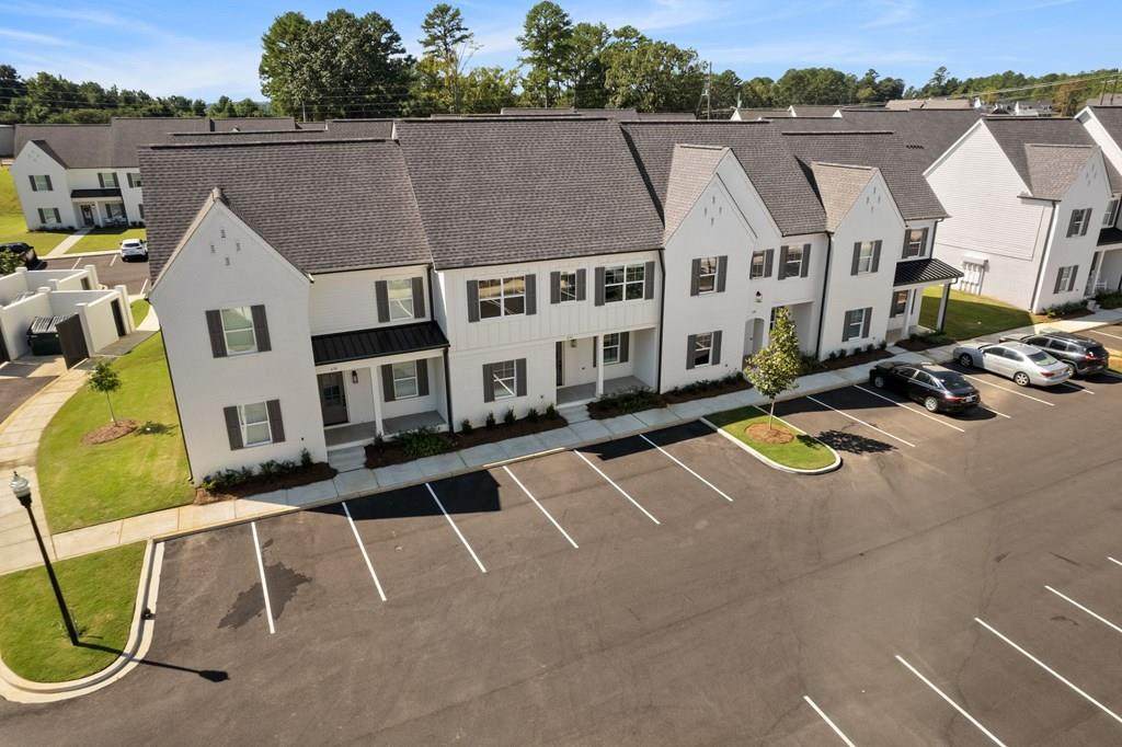 636 Cottage Grove Circle - Photo 1