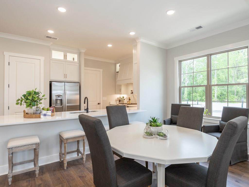 324 Cottage View - Photo 1