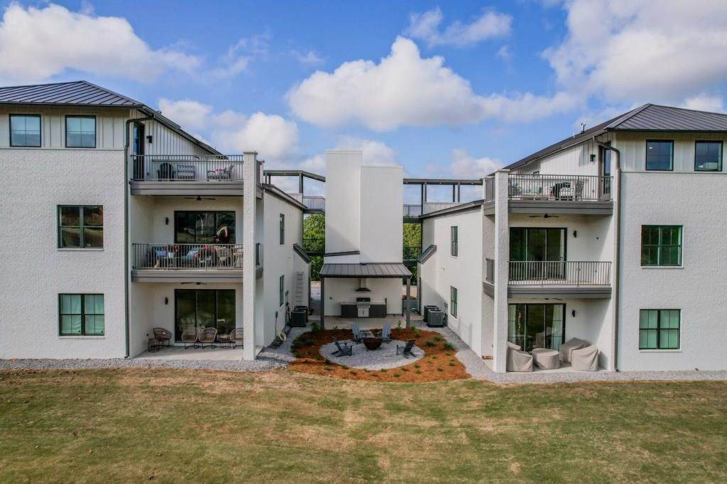 1202 Fairmont Way - Photo 1