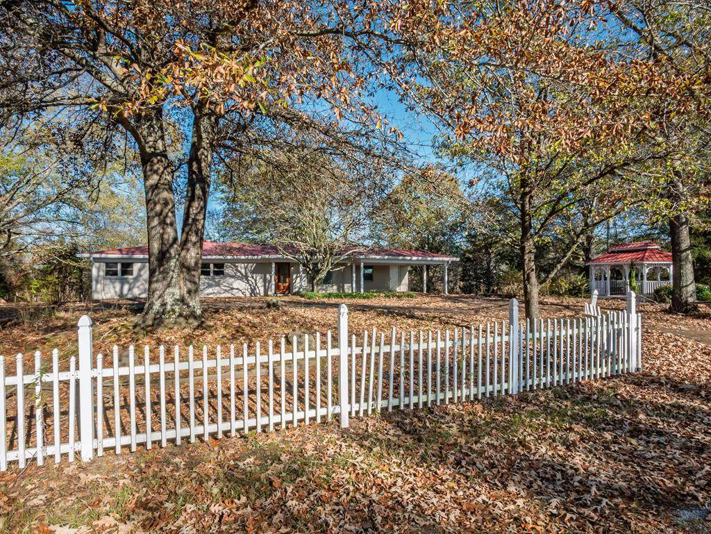 1997 Vassar Road - Photo 1