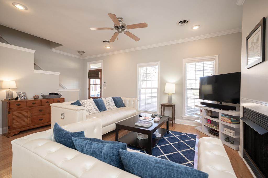 166 Pr 3049 - Photo 1