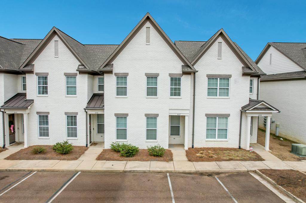 102 Farm View Dr. #607 - Photo 1