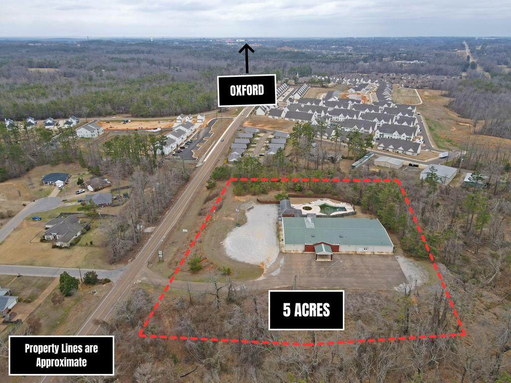 3903 South Lamar - Photo 1