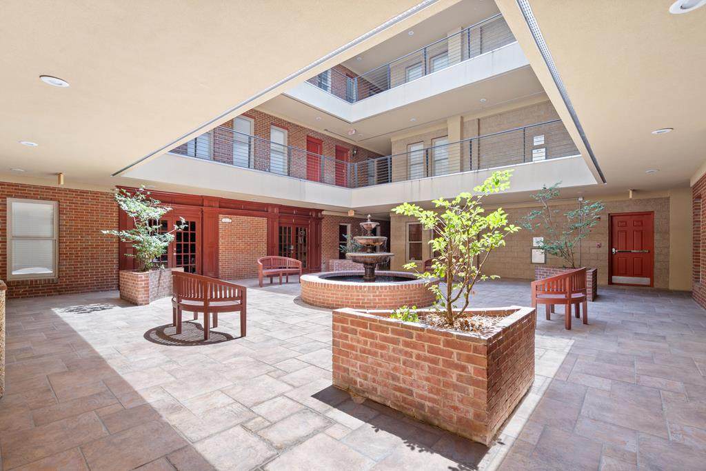 307 1400 Van Buren Ave. - Photo 1