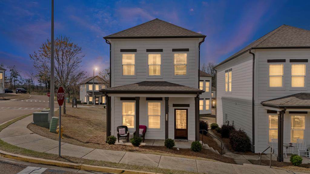 701 Ironwood - Photo 1