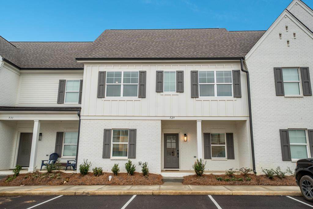 529 Rosewood Lane - Photo 1
