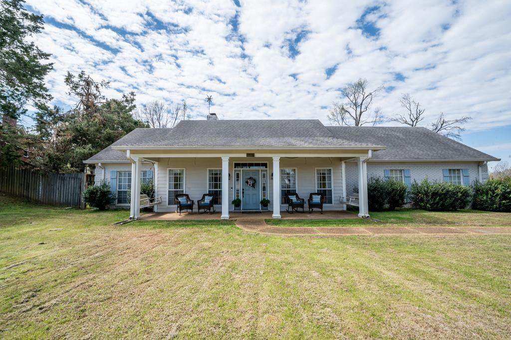 1002 Brooksberry Cove - Photo 1