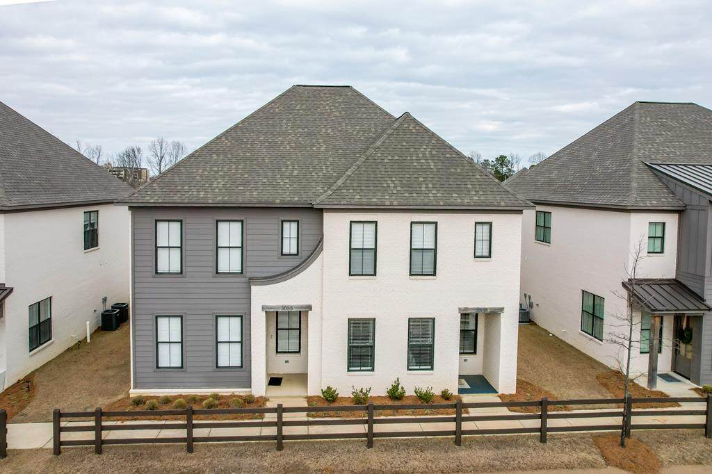 3060 Oxford Way - Photo 1