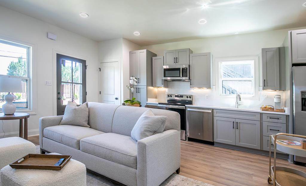 1105 Sole Cove - Photo 1