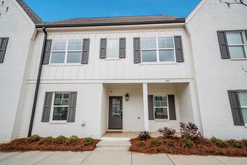 587 Meadow Crest Circle - Photo 1
