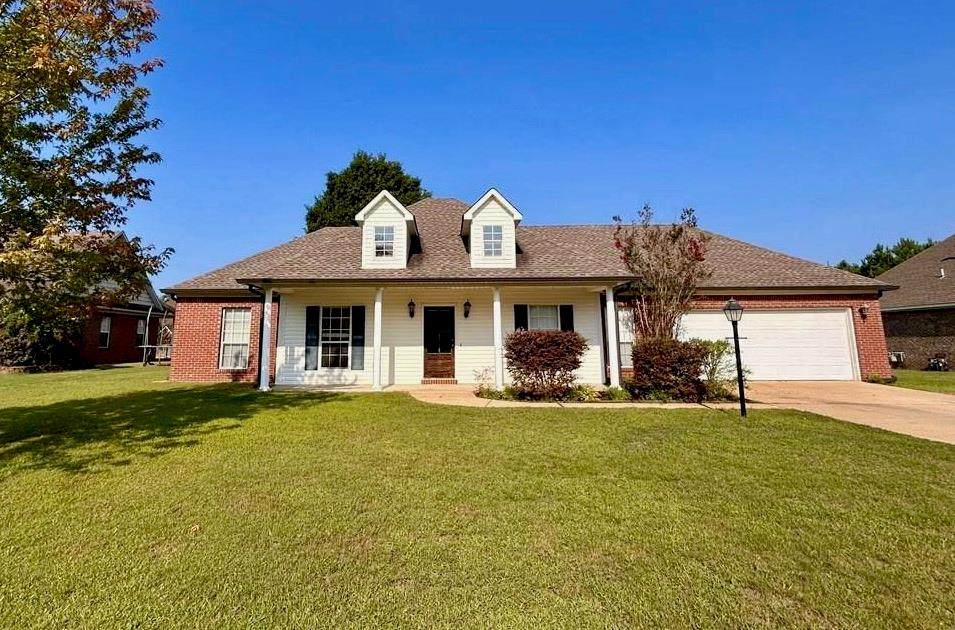 704 Savannah - Photo 1