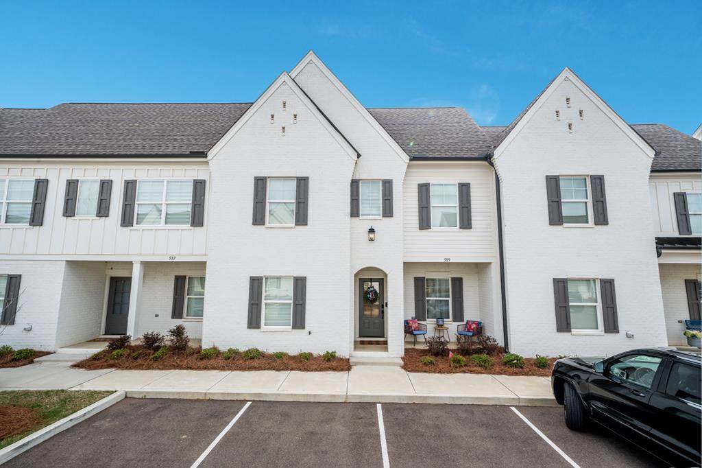 589 Meadow Crest Circle - Photo 1