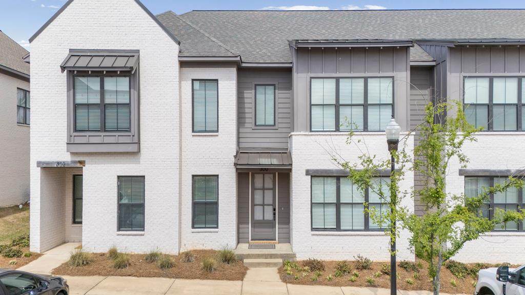 300 Stillwater - Photo 1