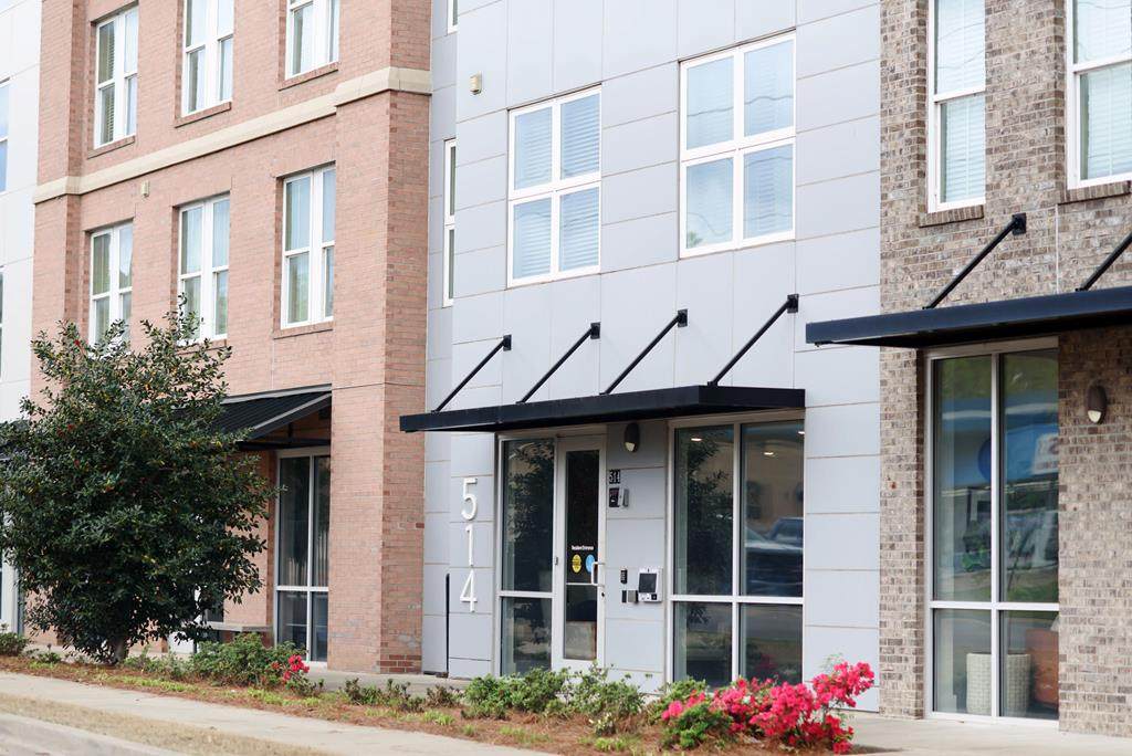 514 Jackson Ave. #408 - Photo 1