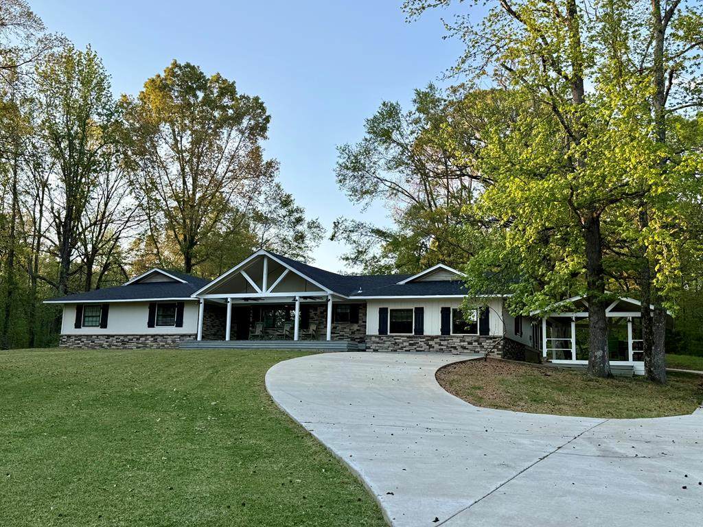 1250 Friendship Road East - Photo 1