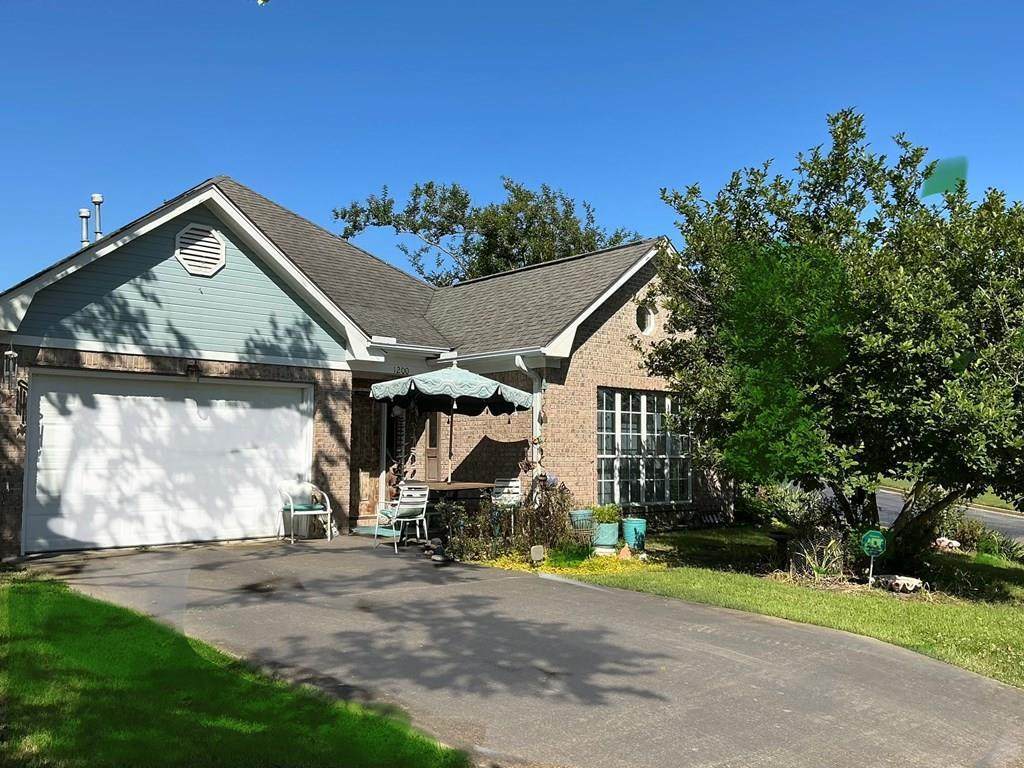 1200 Azalea Cove - Photo 1