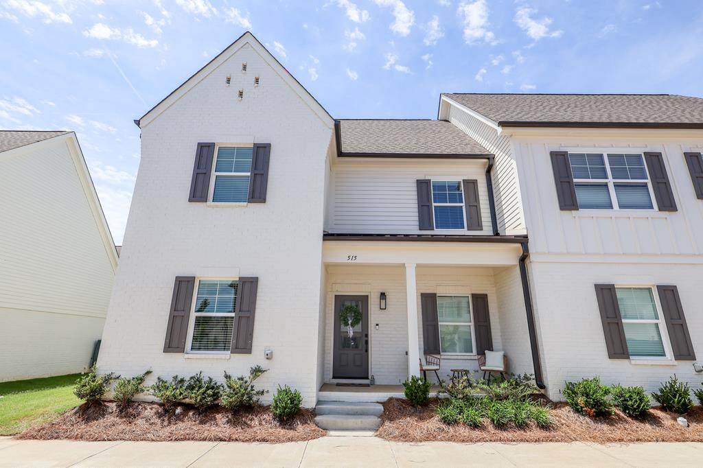 515 Rosewood Lane - Photo 1