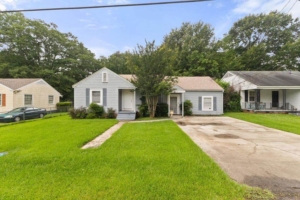 412 N 19th Ave - Photo 1