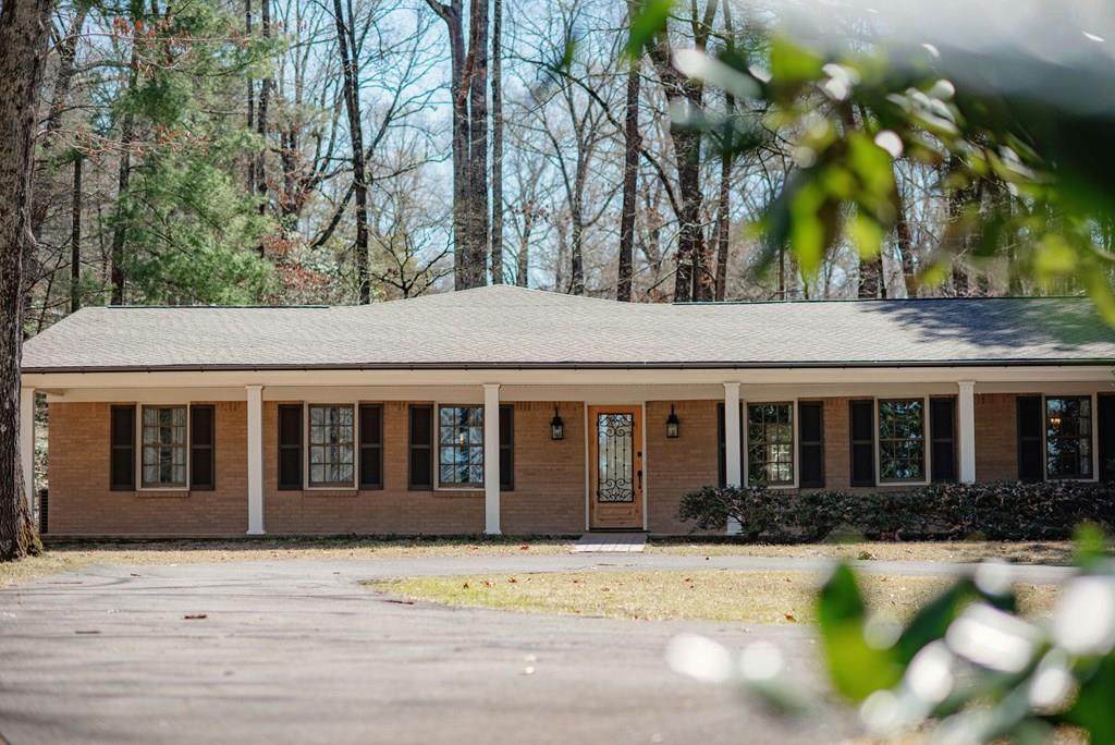 204 Country Club Road - Photo 1