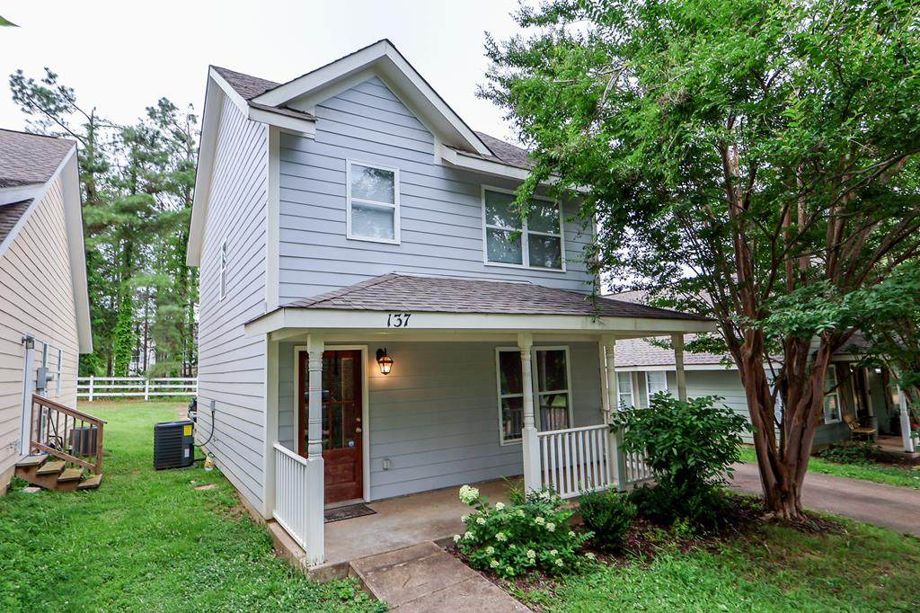 137 Countryview - Photo 1