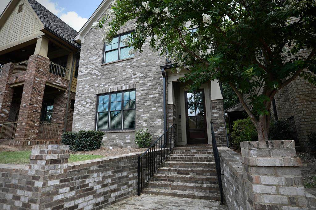 319 Globe Loop - Photo 1