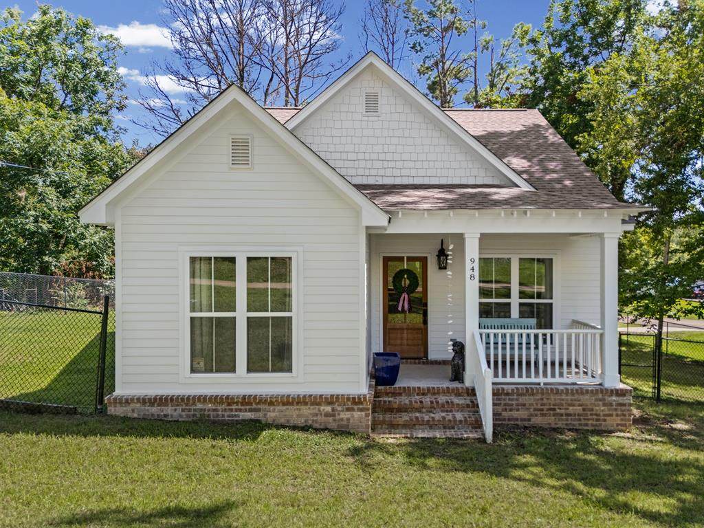 948 Bowles Street - Photo 1