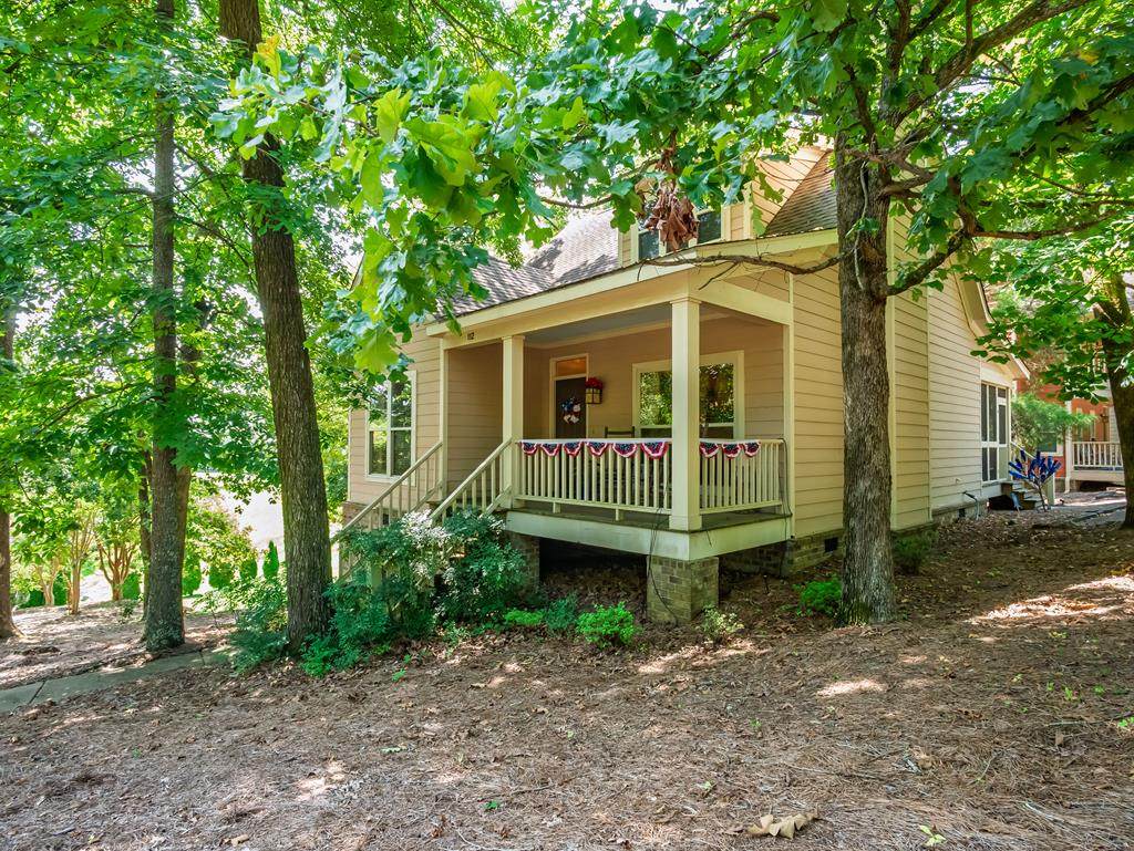 112 Robin Way - Photo 1