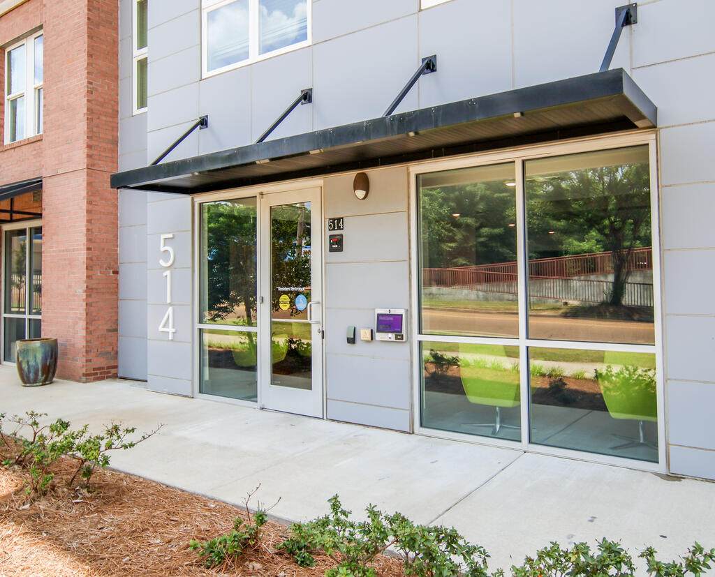 514 Jackson Ave #406 - Photo 1