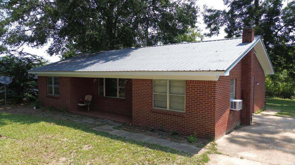 104 Longview Dr - Photo 1
