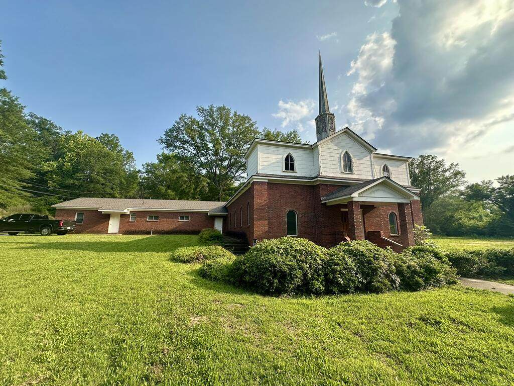 410 Calhoun Street - Photo 1