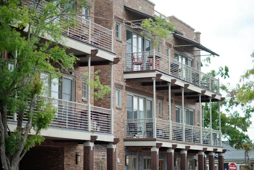 1100 Tyler #203 - Photo 1