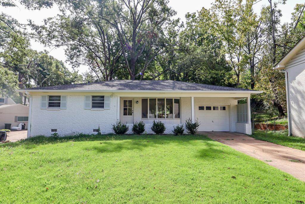 108 Clubview - Photo 1