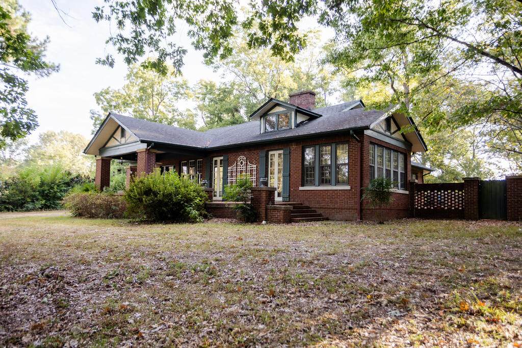 308 N Main Street - Photo 1