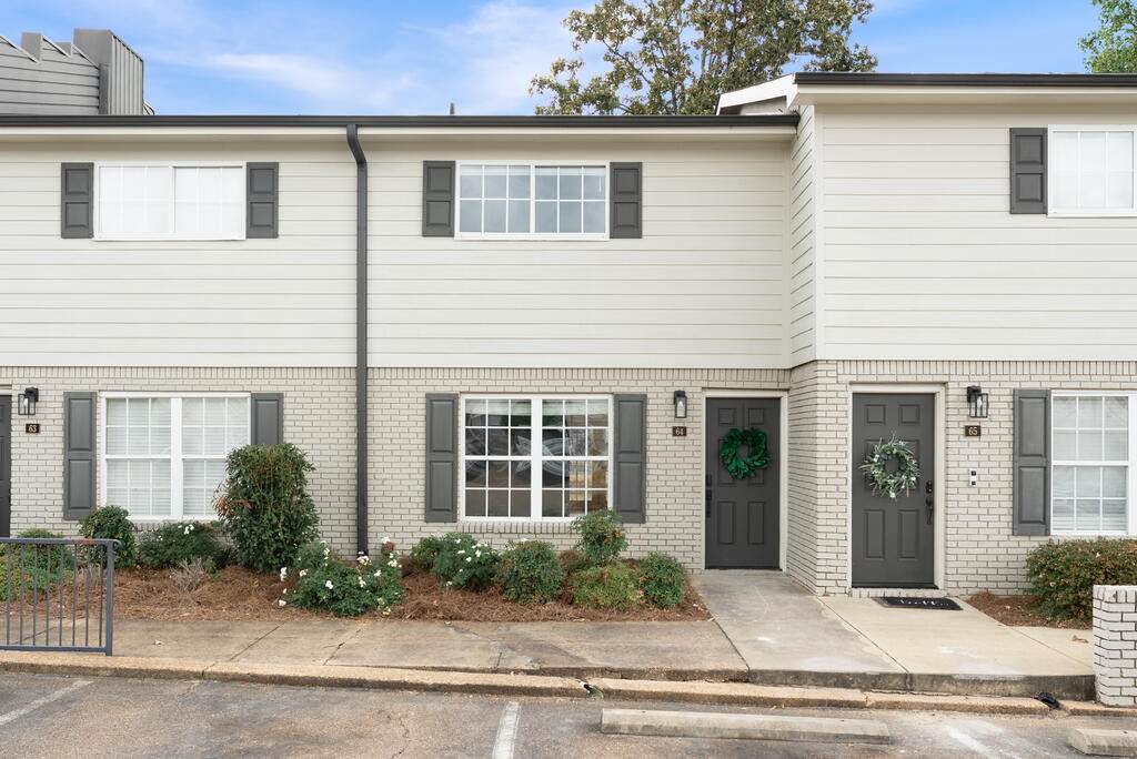 1802 Jackson Ave W #64 - Photo 1