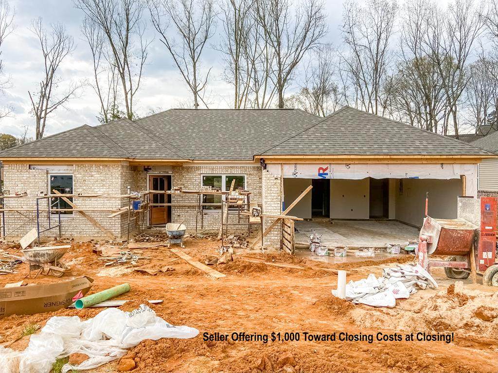 1042 Briarwood Drive - Photo 1
