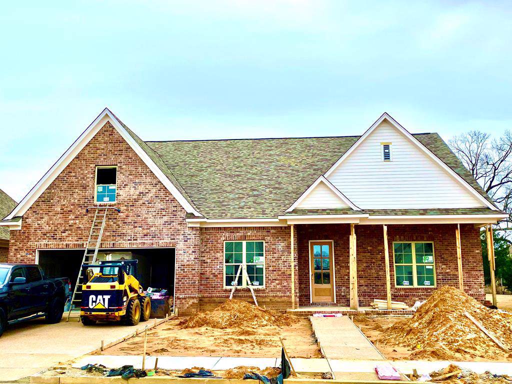 683 Centerpointe Cove - Photo 1